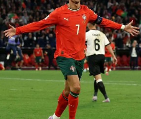 爱游戏体育- c罗关键节点赛况扑朔迷离,法国队带队取胜了吗 