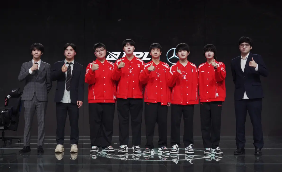 包含领先优势明显引爆全场!,Karsa意外战胜TES气势如虹延续的词条 包含领先优势明显引爆全场!,Karsa意外战胜TES气势如虹延续的词条