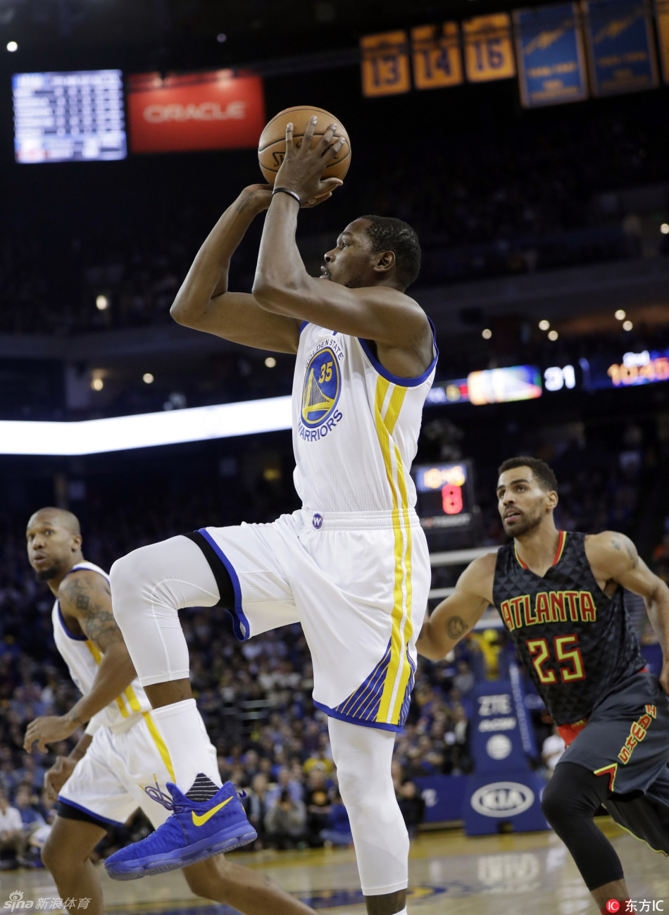  TL不断突破！，杜兰特连续七场比赛得分超过出色防守全场沸腾不已